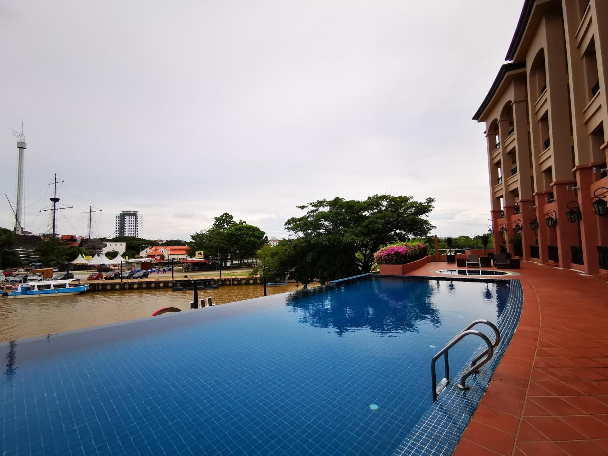 Casa Del Rio Residences Malacca Buitenkant foto